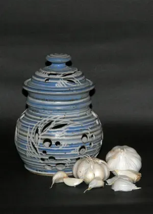 Knoblauchtopf Gesamthöhe ca.17 cm, Durchmesser ca. 12 cm, Preis 28,- €