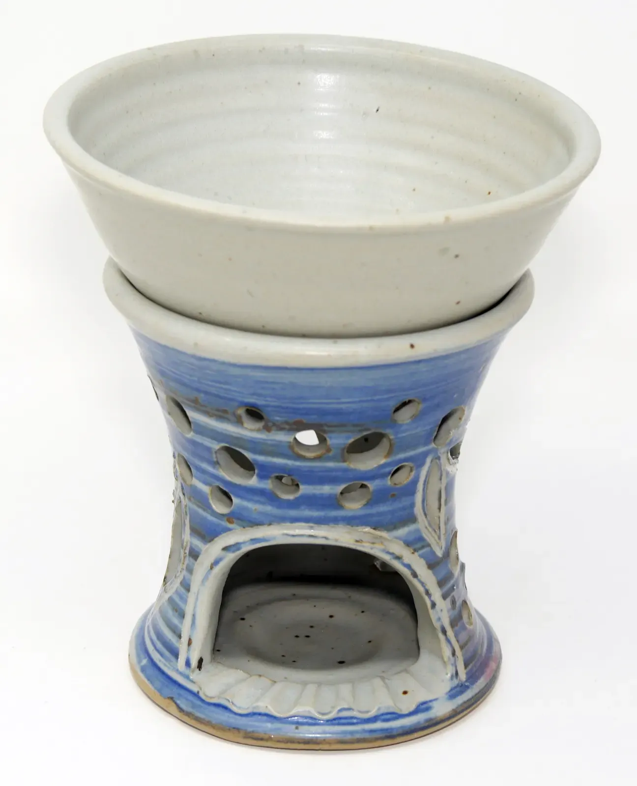 Duftlampe, syn-matt zweiteilig, mit abnehmbarer Wasserschale ca. 250 ml Wasser trapezförmig höhe ca. 14 cm 35,- €